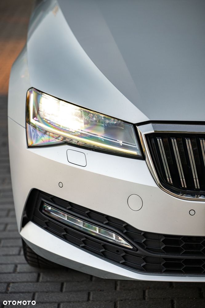 Skoda Superb 1.5 TSI Style DSG - 24