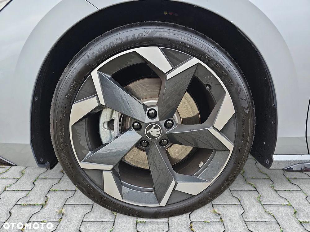 Skoda Superb 2.0 TSI Sportline DSG - 14
