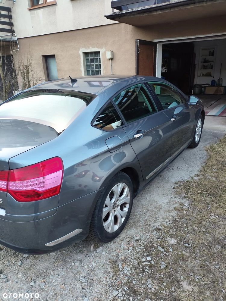 Citroën C5 2.0 HDi Confort - 4
