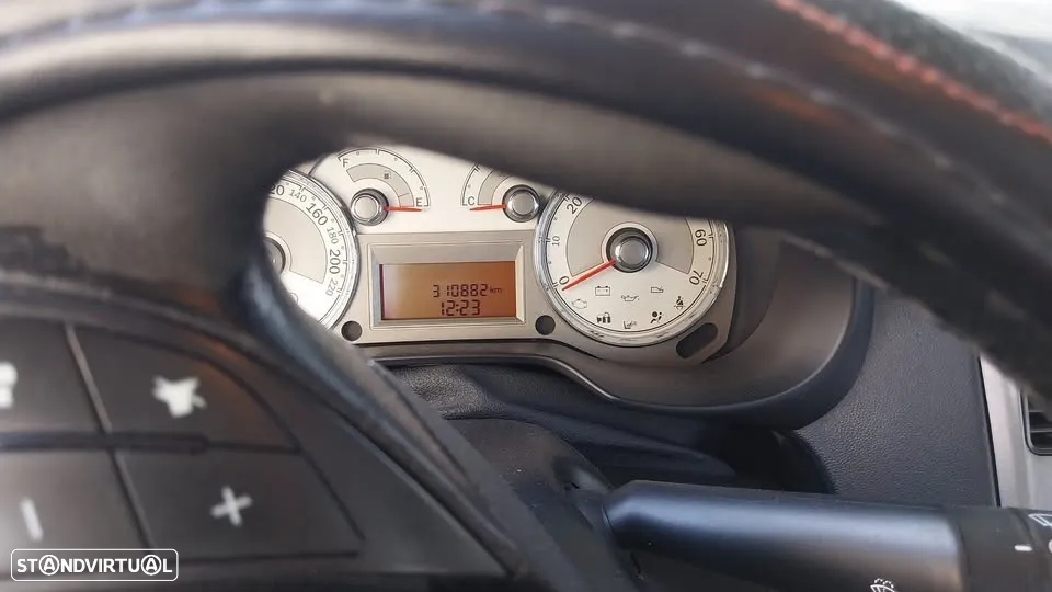 Fiat Linea 1.3 M-Jet Emotion - 4