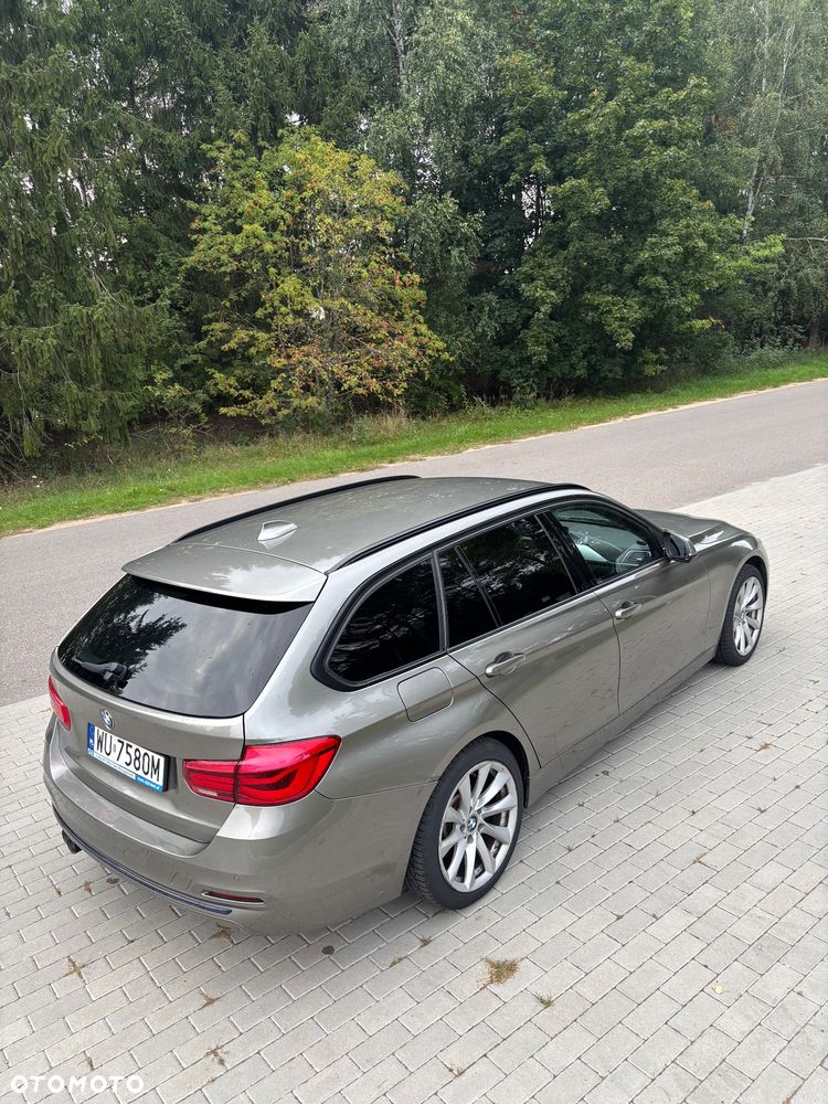 BMW Seria 3 320d Sport Line - 11