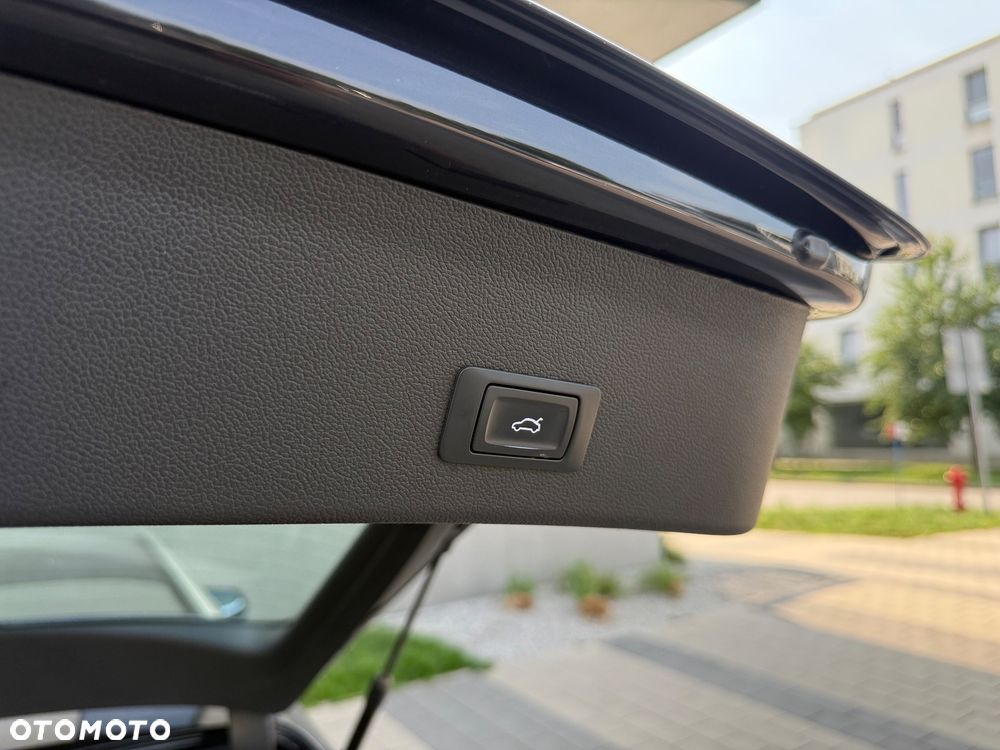 Audi A4 Avant 2.0 TDI DPF clean diesel quattro Ambiente - 19