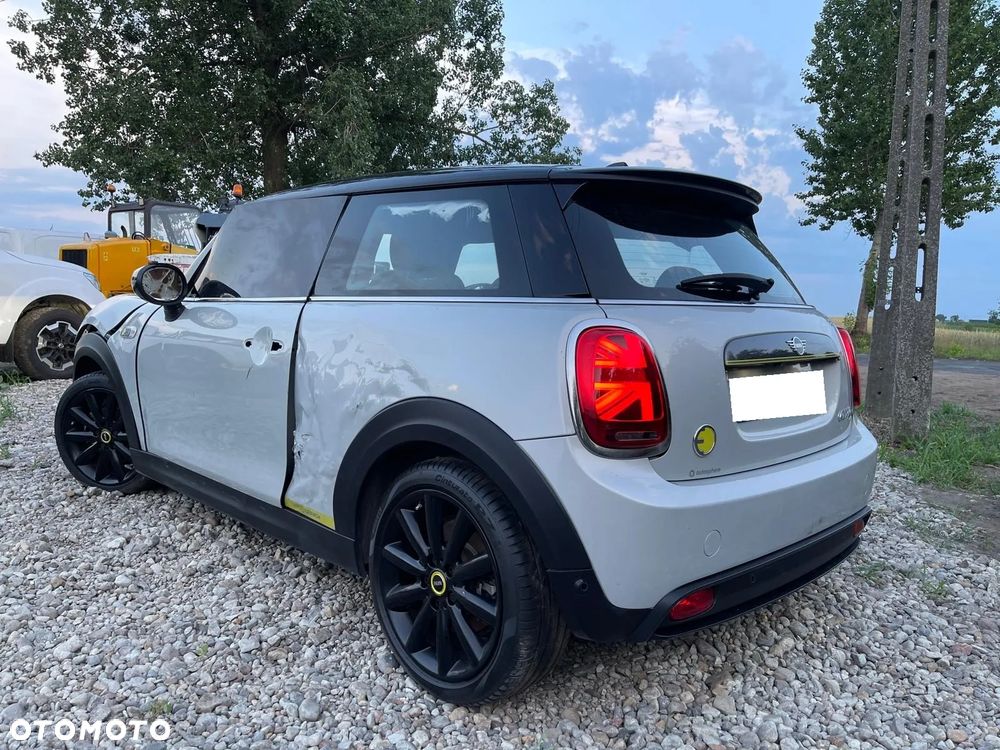 MINI Cooper SE Electric Trim - 25