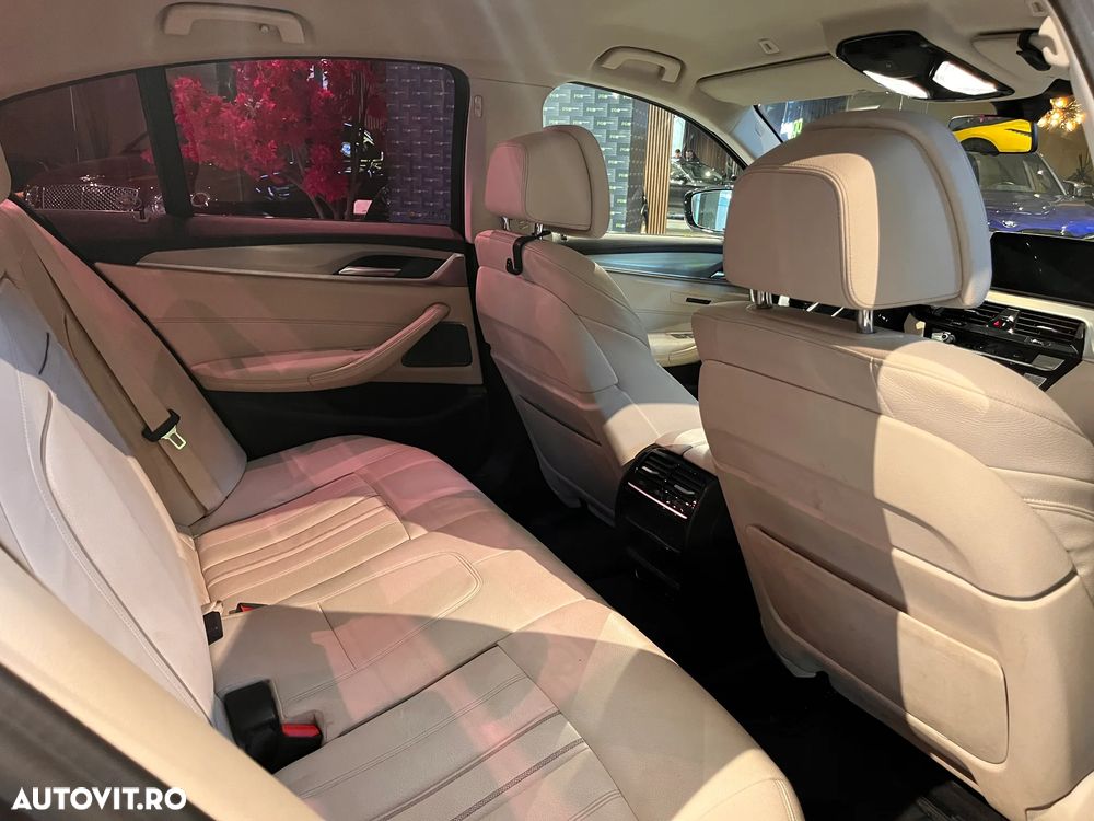 BMW Seria 5 530e xDrive AT PHEV - 37