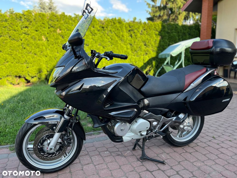 Honda NT - 9