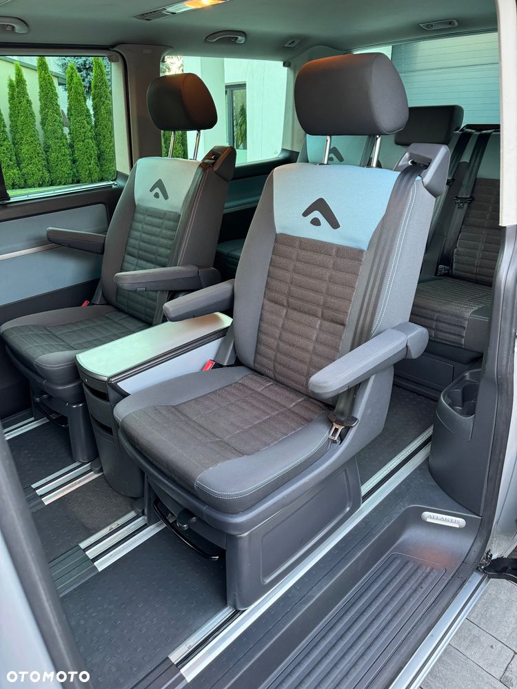 Volkswagen Multivan - 15