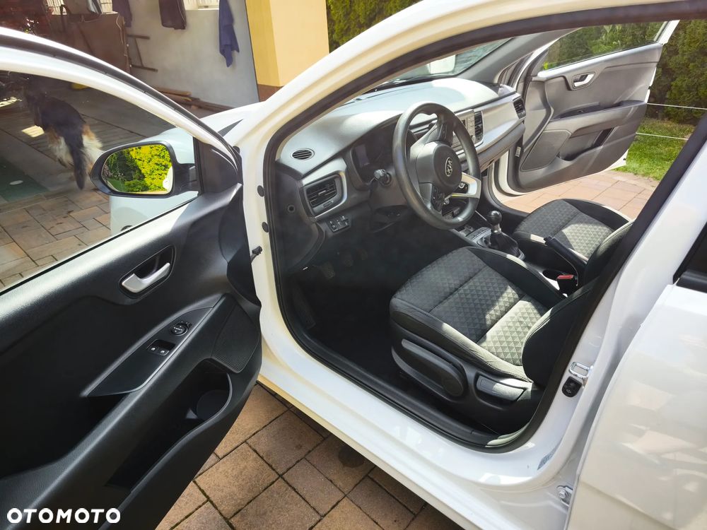 Kia Rio 1.2 M - 7
