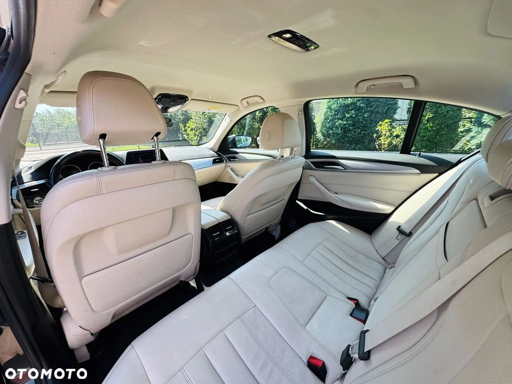 BMW Seria 5 520d - 16