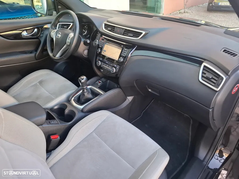 Nissan Qashqai 1.5 dCi Tekna Alcantara - 42
