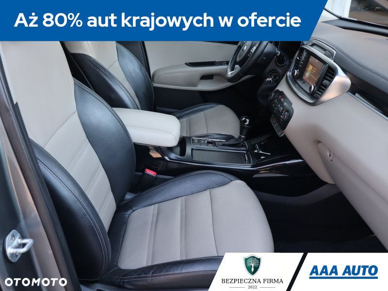Kia Sorento - 10
