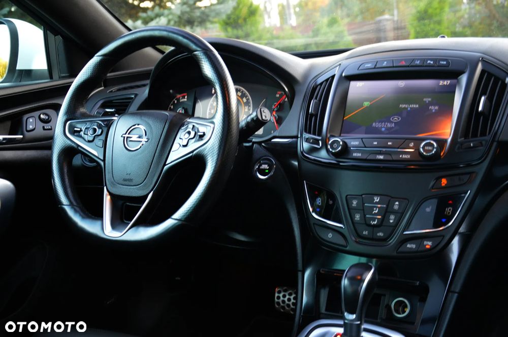 Opel Insignia - 31