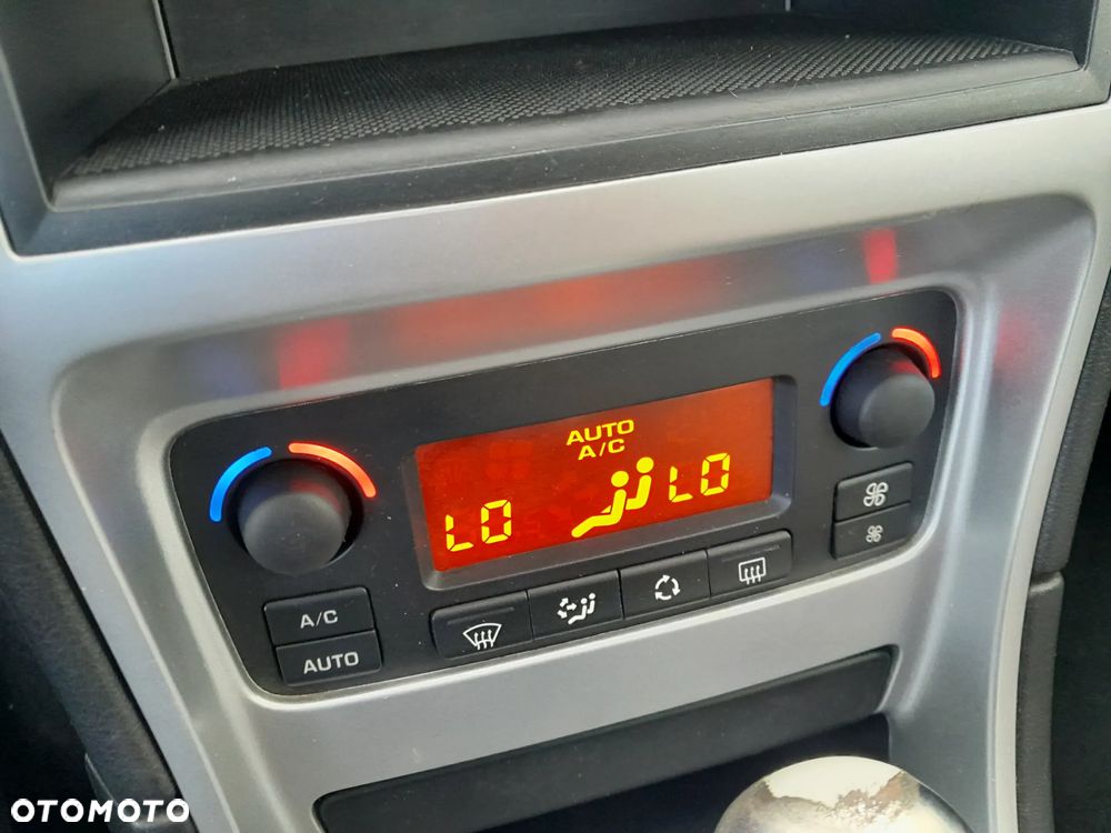 Peugeot 307 2.0 Oxygo - 16
