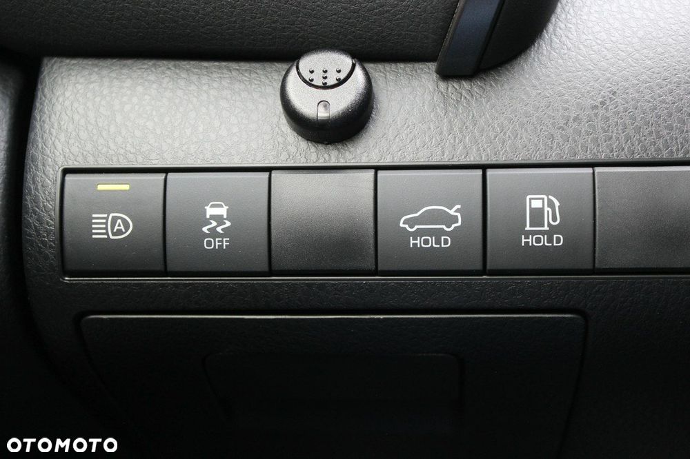 Toyota Camry 2.5 Hybrid Comfort CVT - 19
