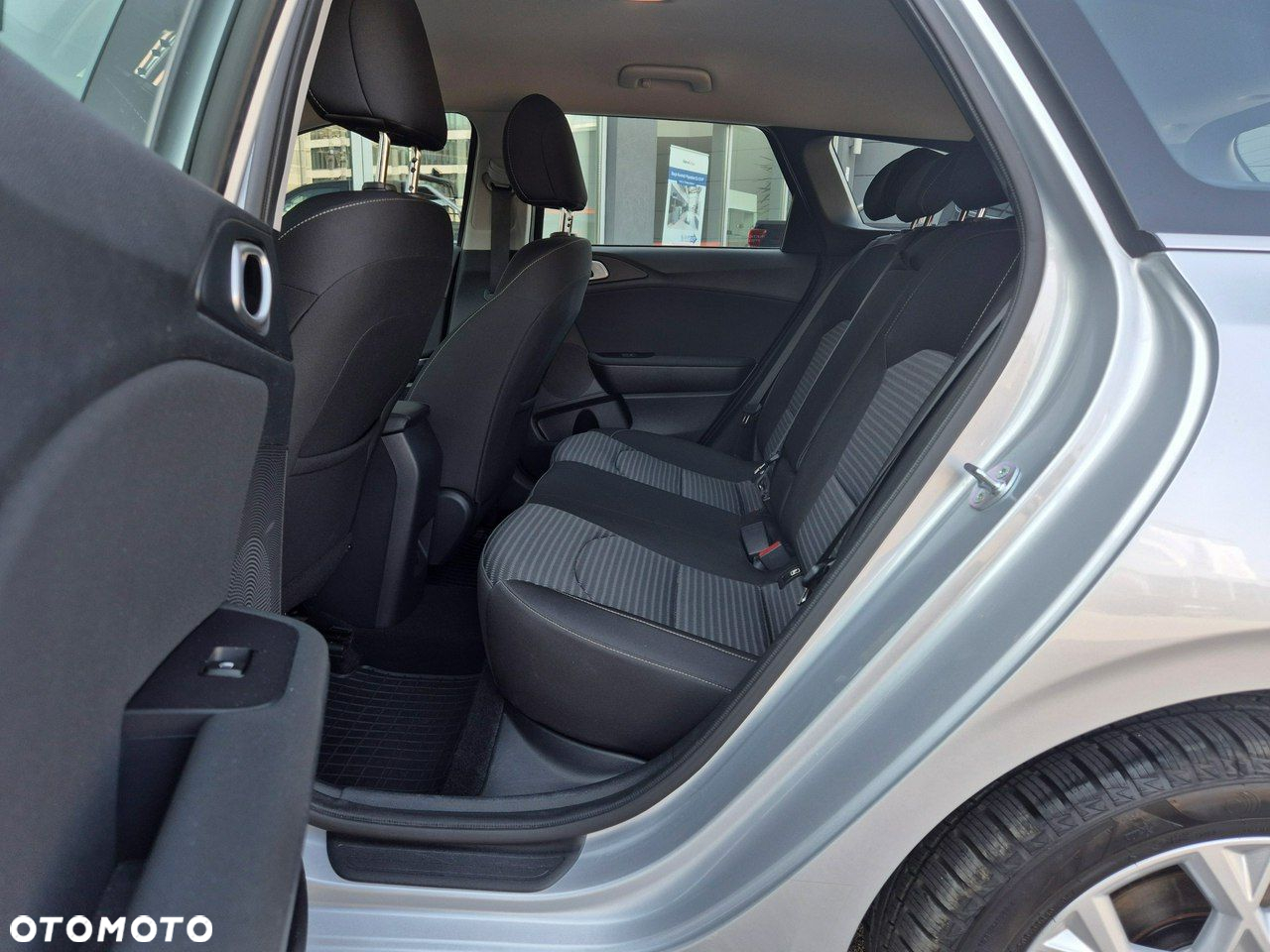 Kia Ceed - 14