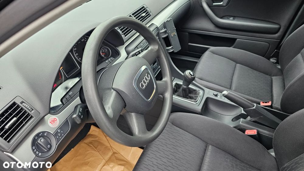 Audi A4 - 8