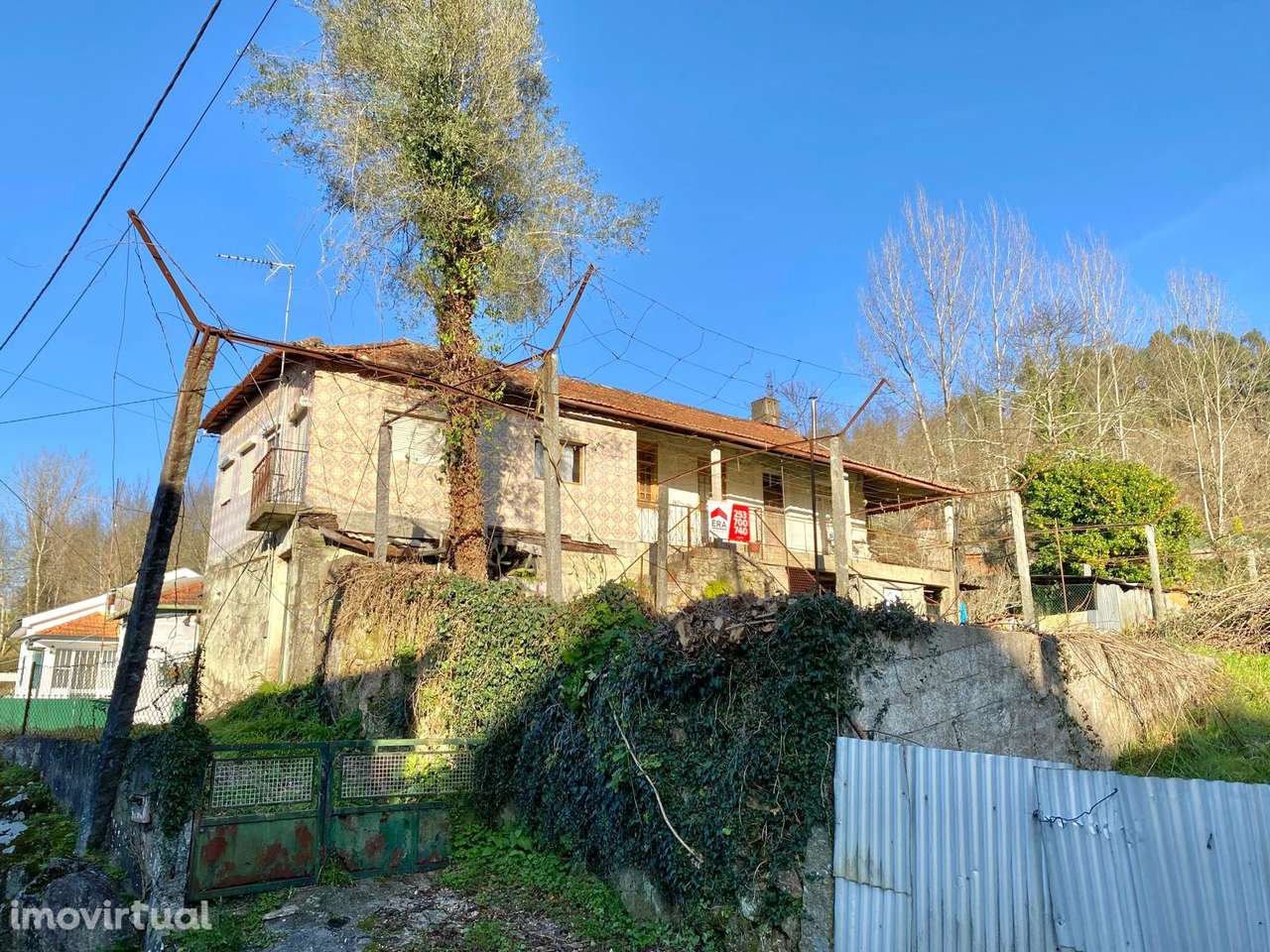 Moradia em pedra para restauro - Grande imagem: 2/24