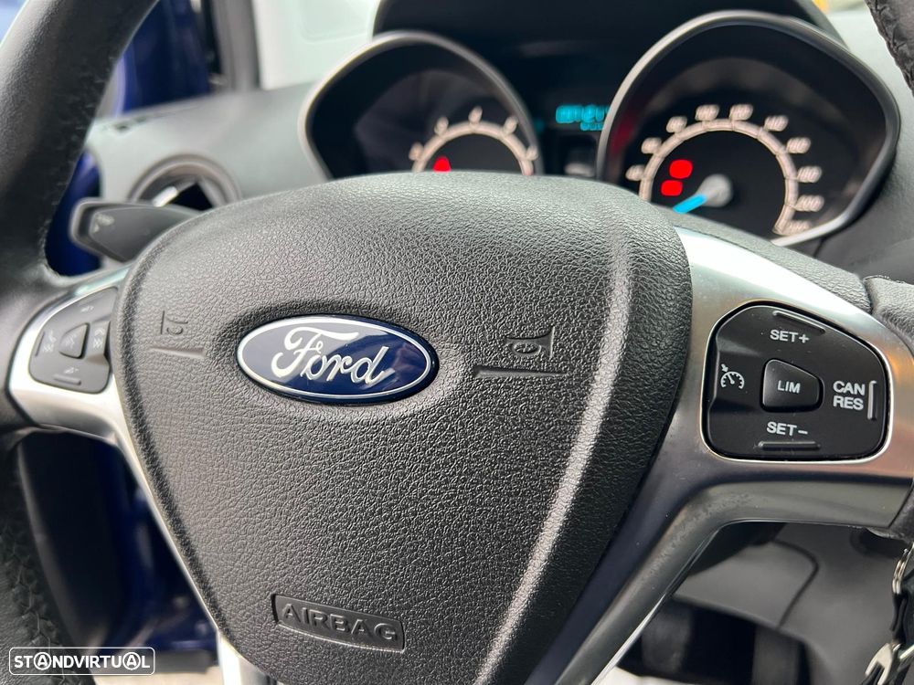 Ford Tourneo Courier - 14