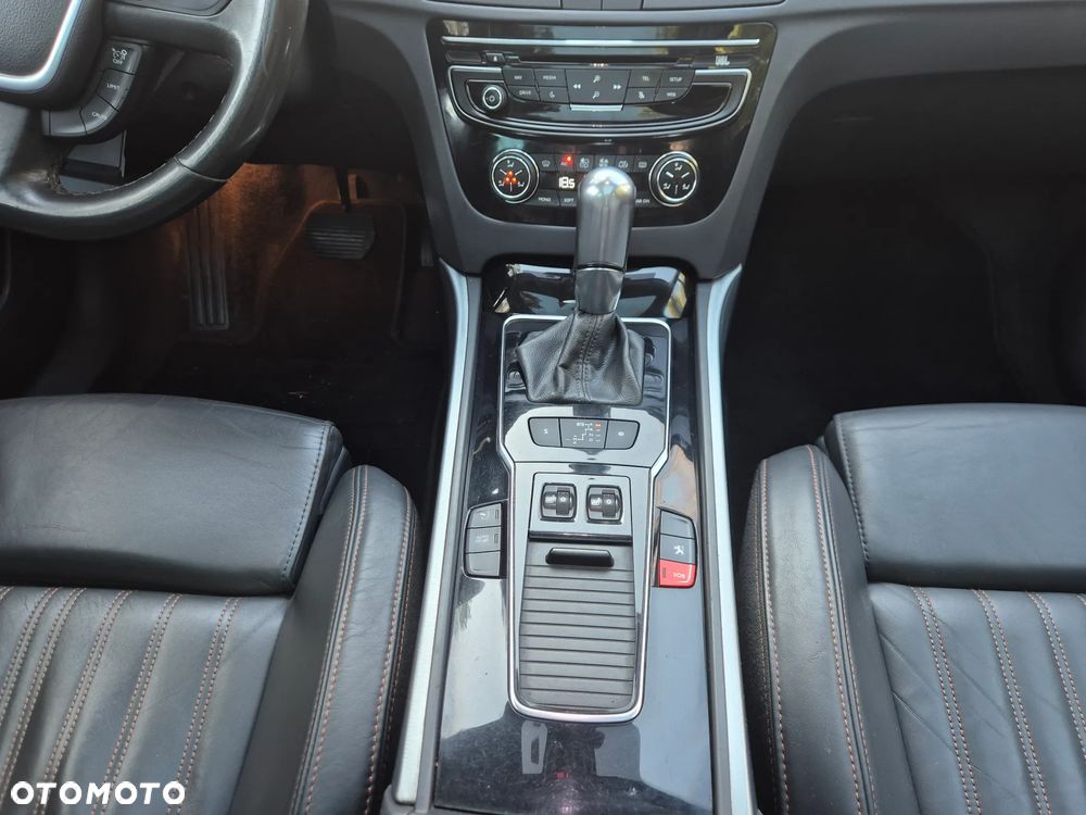 Peugeot 508 RXH BlueHDi 180 EAT6 Stop&Start - 32