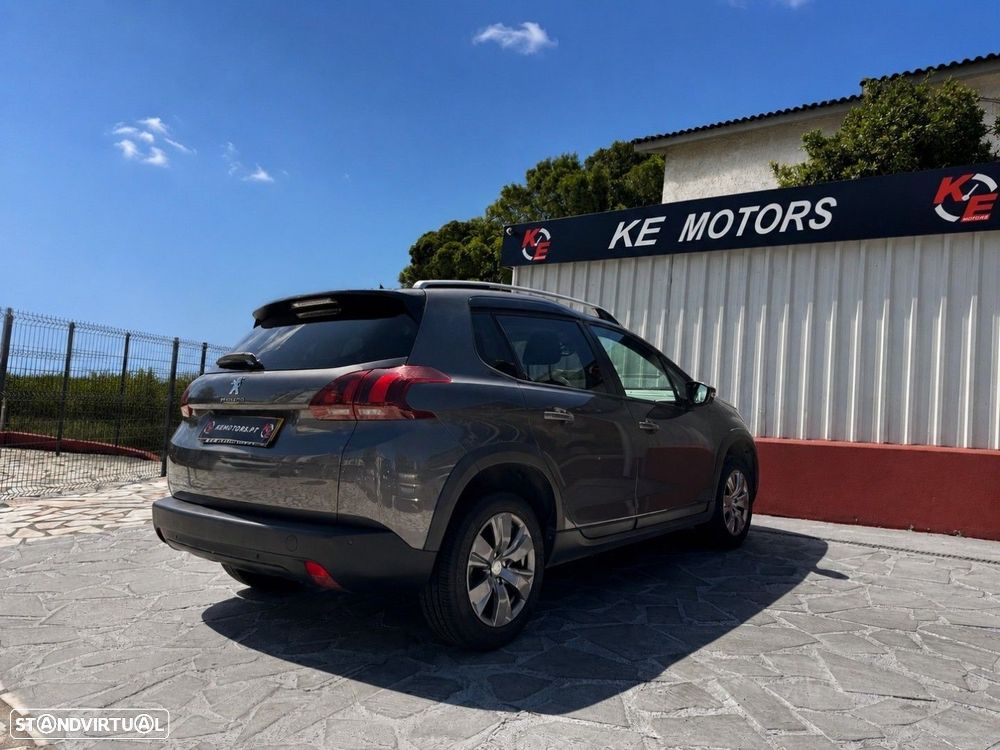Peugeot 2008 1.2 PureTech Style - 8