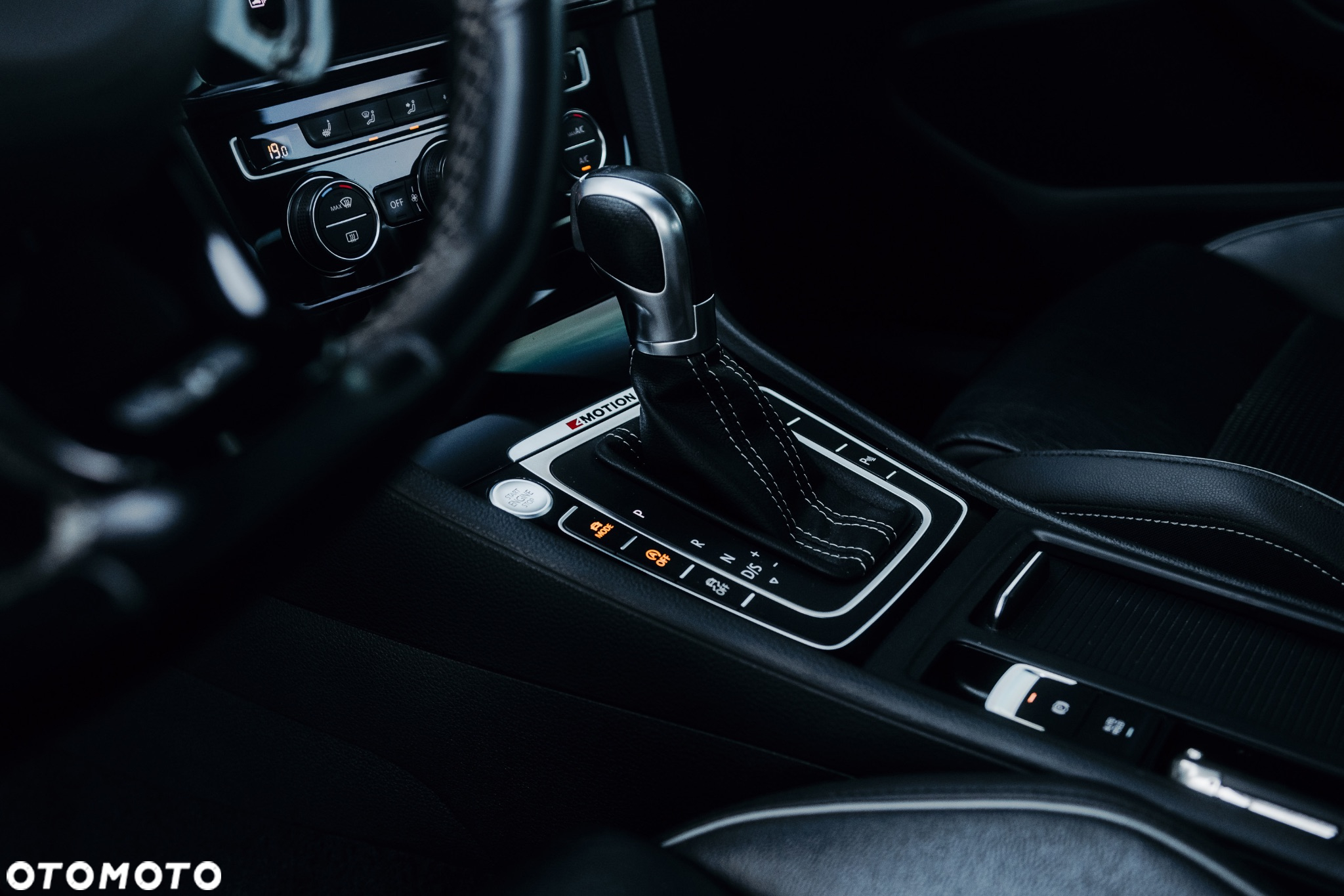 Volkswagen Golf R 4Motion (BlueMotion Technology) DSG - 18