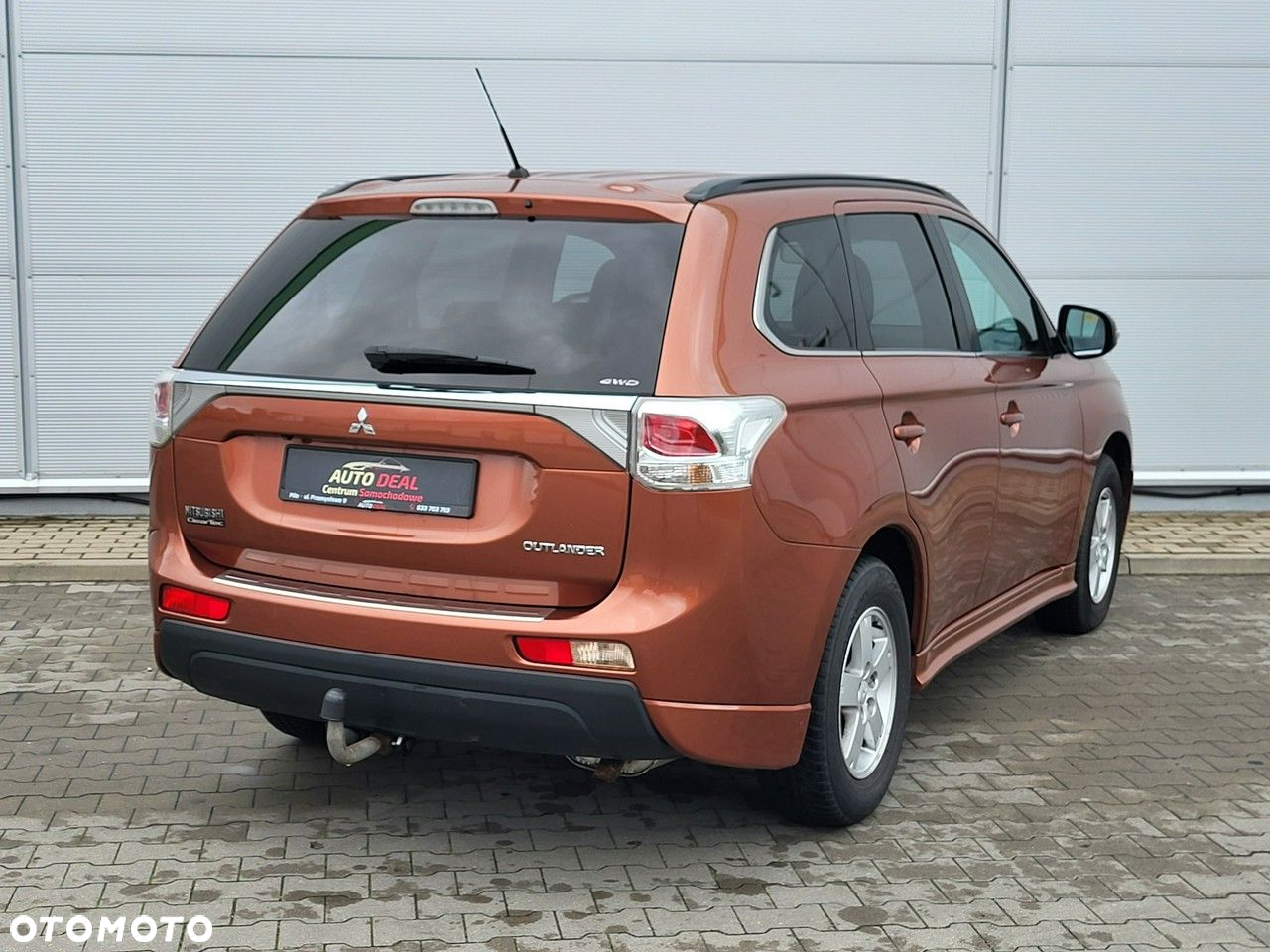 Mitsubishi Outlander - 13