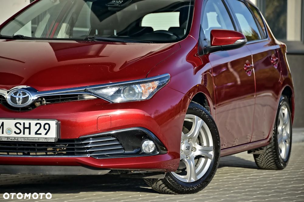 Toyota Auris 1.2 T Dynamic - 11