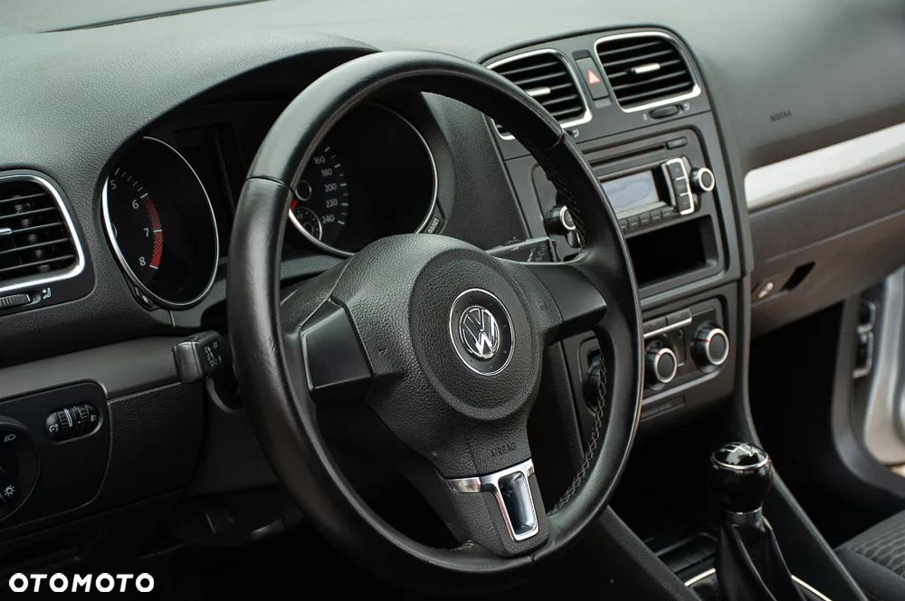 Volkswagen Golf 1.4 Comfortline - 36