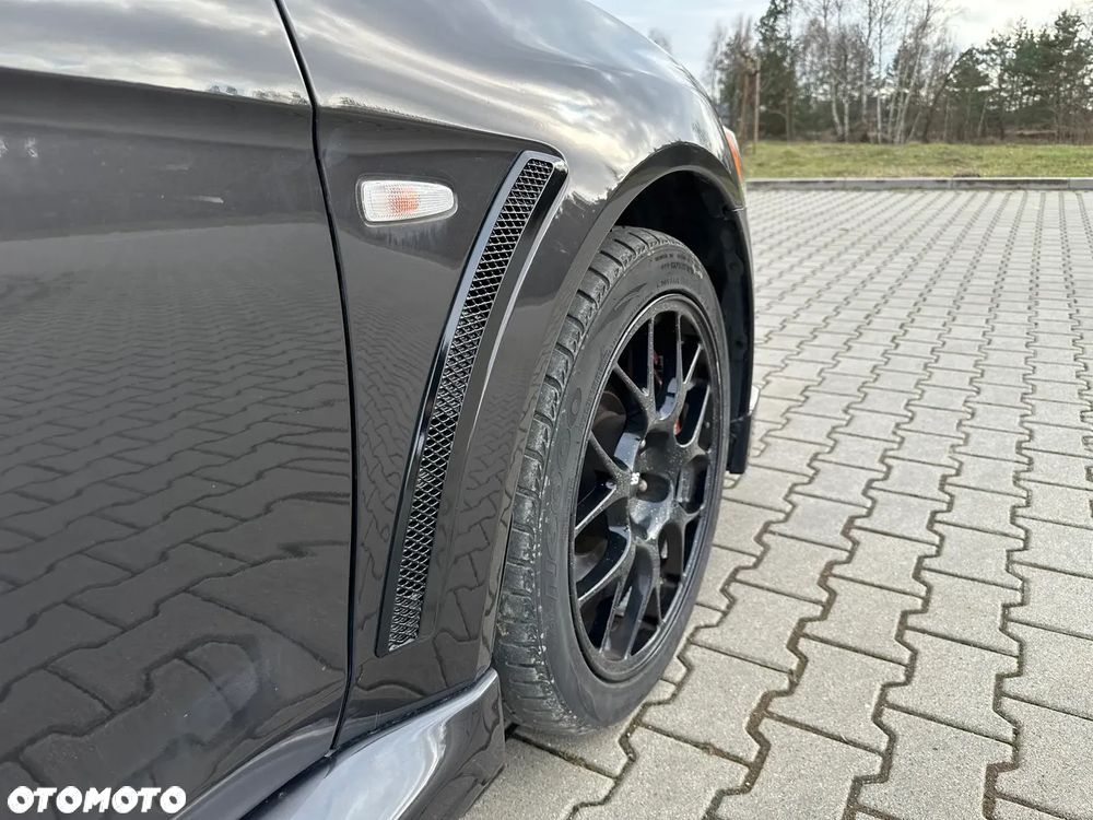 Mitsubishi Lancer Evolution - 16