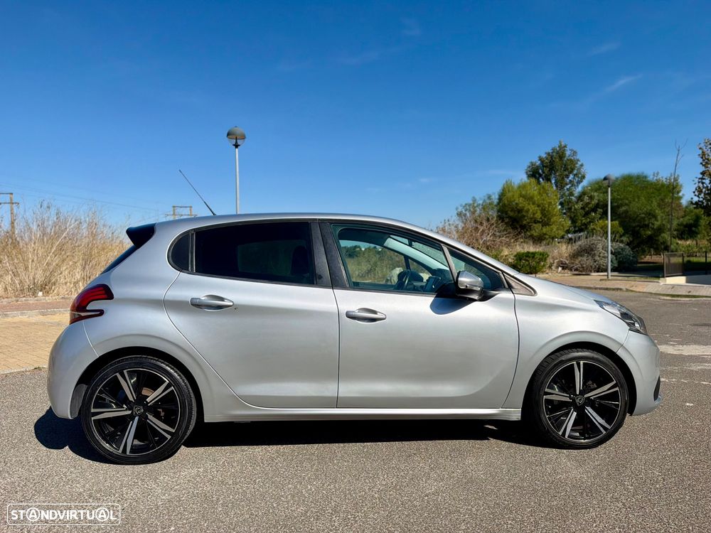 Peugeot 208 1.6 BlueHDi Allure - 6