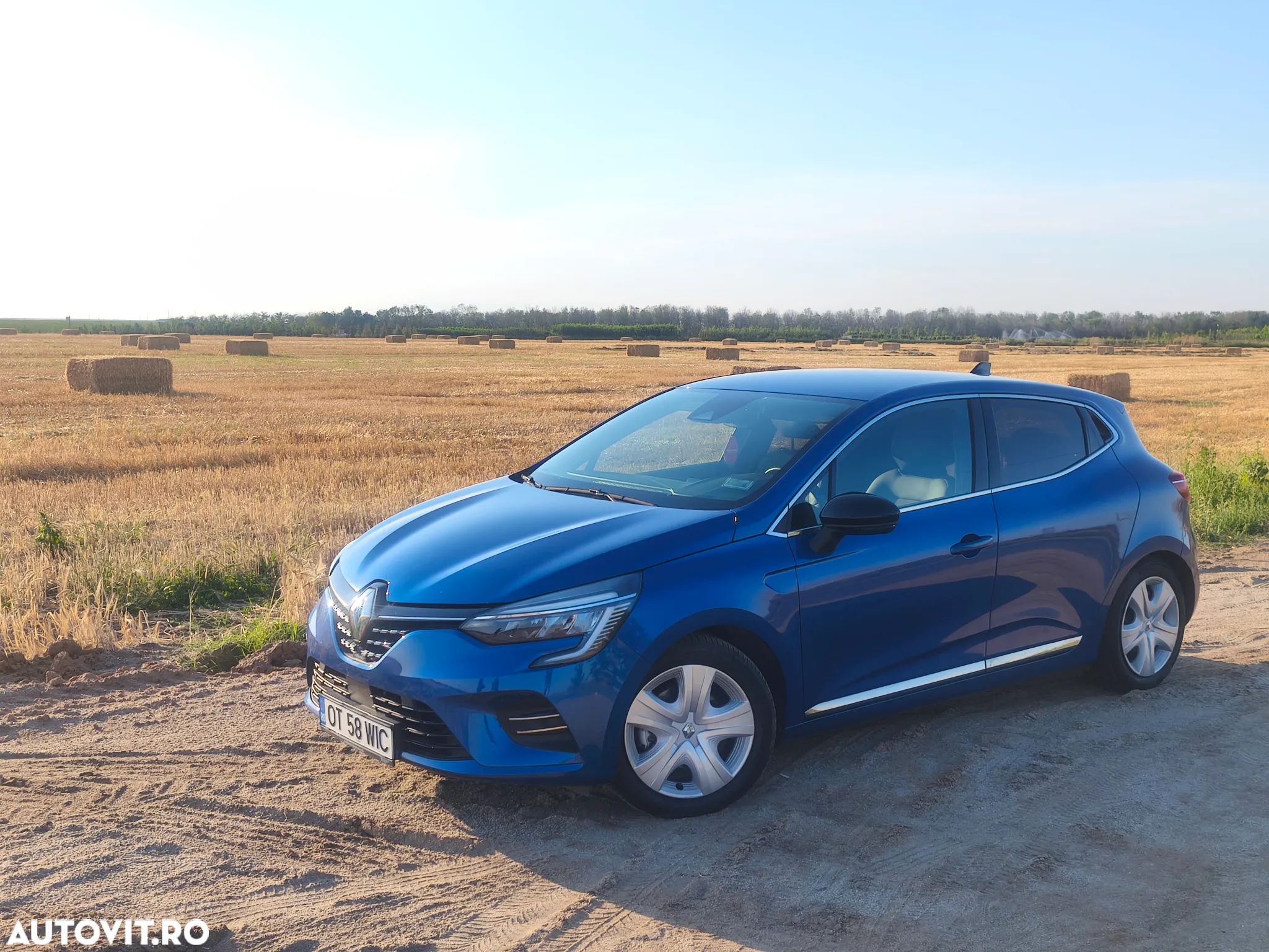 Renault Clio - 1