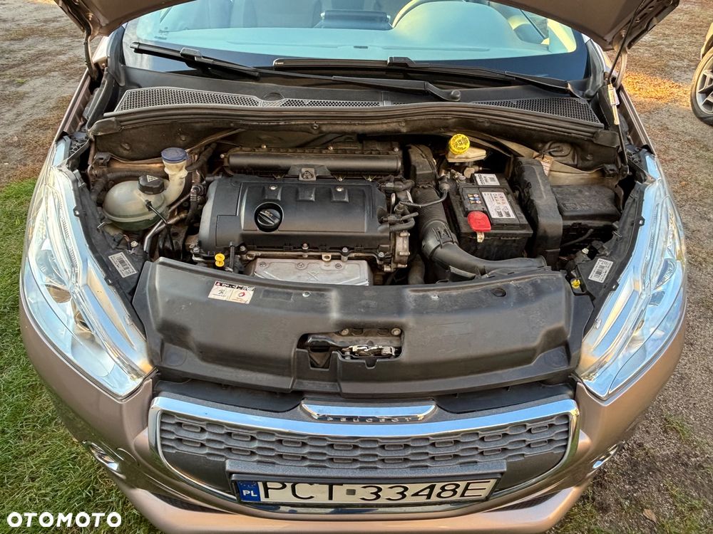 Peugeot 208 1.6 VTi Allure - 18