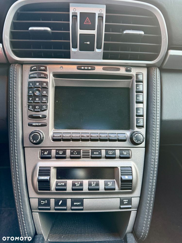 Porsche 911 Carrera S - 15