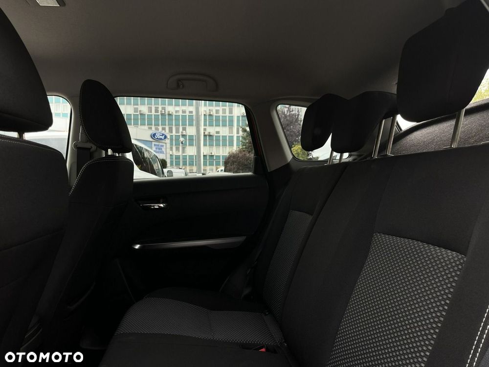 Suzuki Vitara 1.0 Boosterjet Premium 2WD - 28