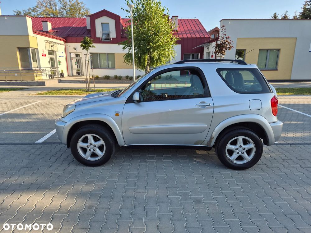 Toyota RAV4 D-4D 4x4 Sol - 18