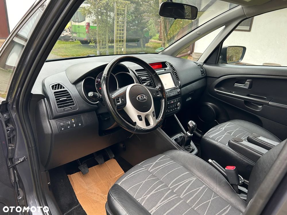 Kia Venga 1.6 CVVT Platinum Edition - 11
