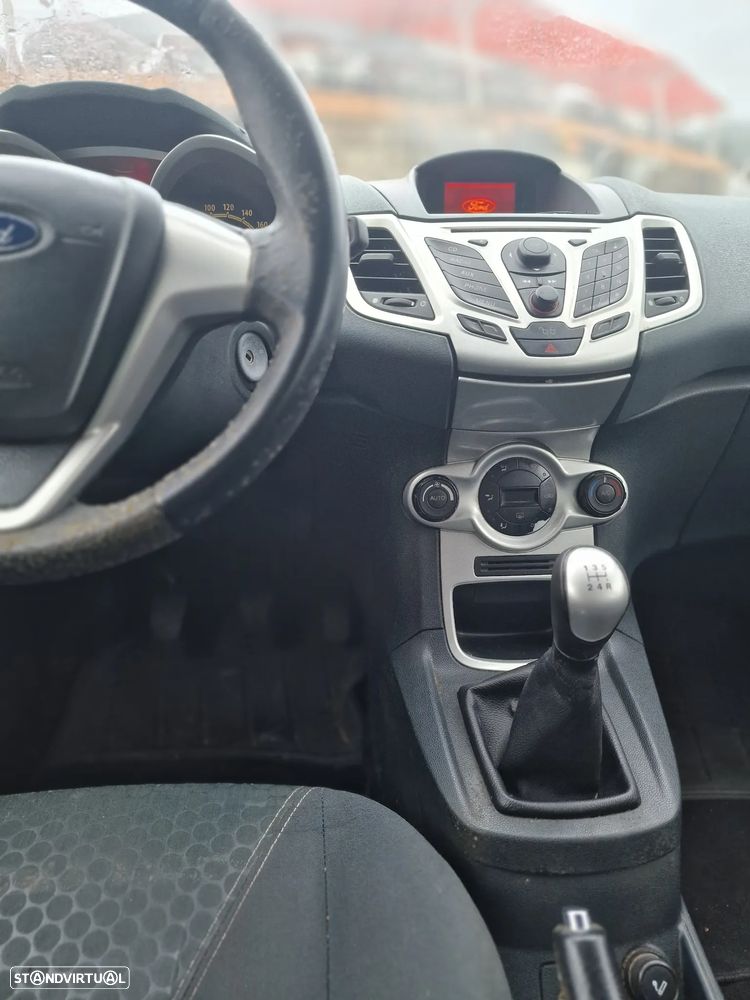 Ford Fiesta 1.25 Titanium - 8