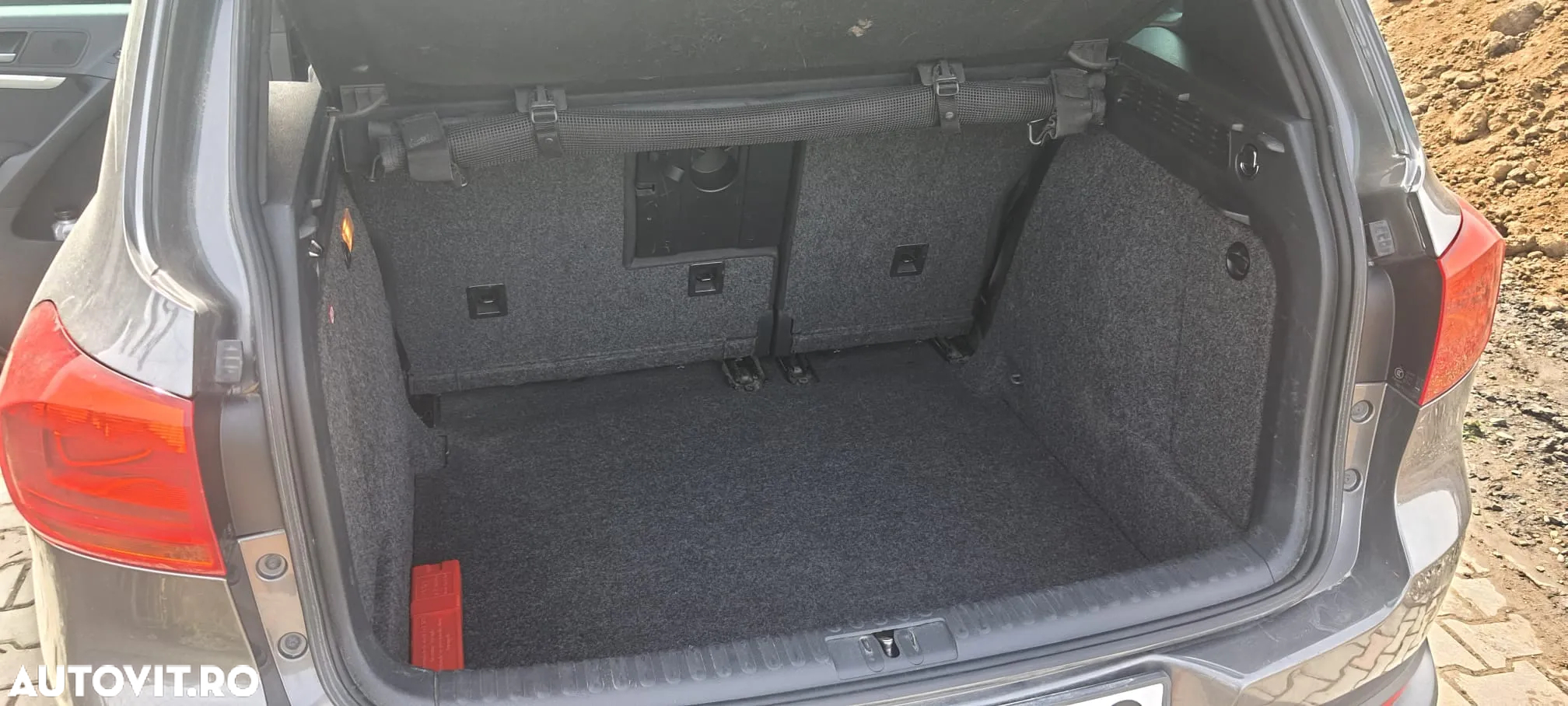 Volkswagen Tiguan - 8