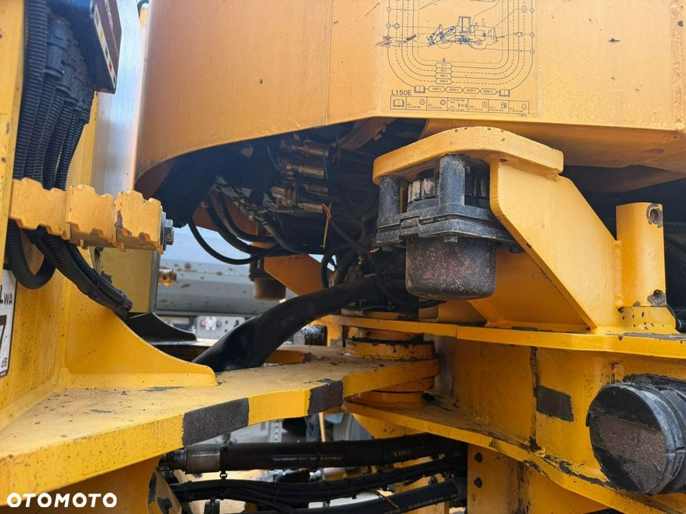 Volvo L150E Waga Niski Przebieg - 8