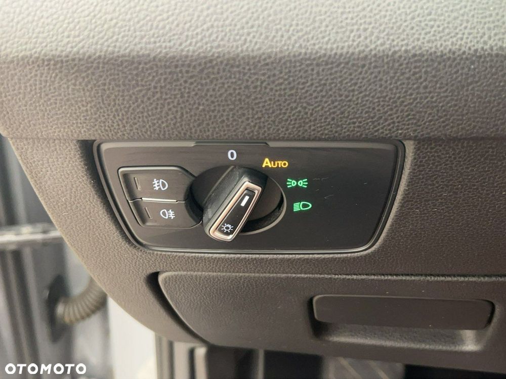 Volkswagen Passat - 25