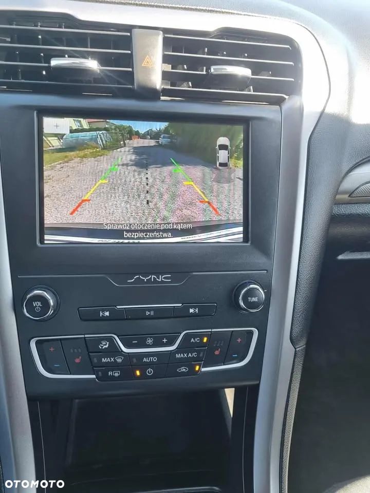 Ford Fusion 2.0 EcoBoost Titanium - 12