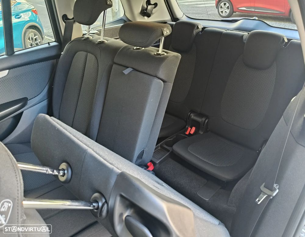 BMW 216 Gran Tourer i 7L Line Sport - 27