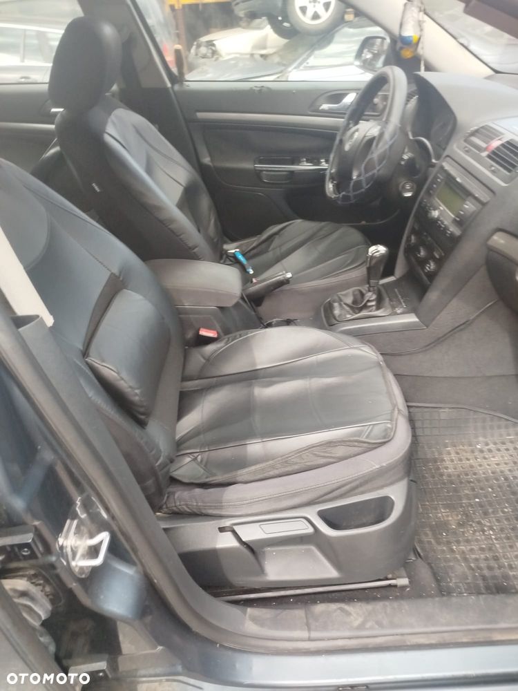 Skoda Octavia 2 na części - 5