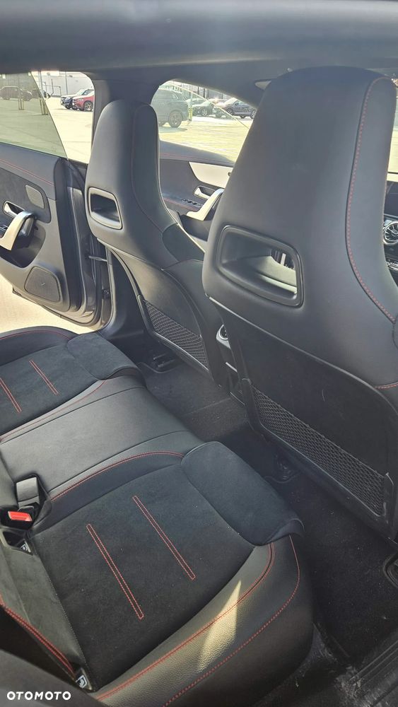 Mercedes-Benz CLA 200 AMG Line 7G-DCT - 15