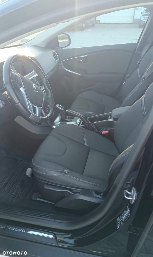 Volvo V40 Cross Country D3 Drive-E Momentum - 5