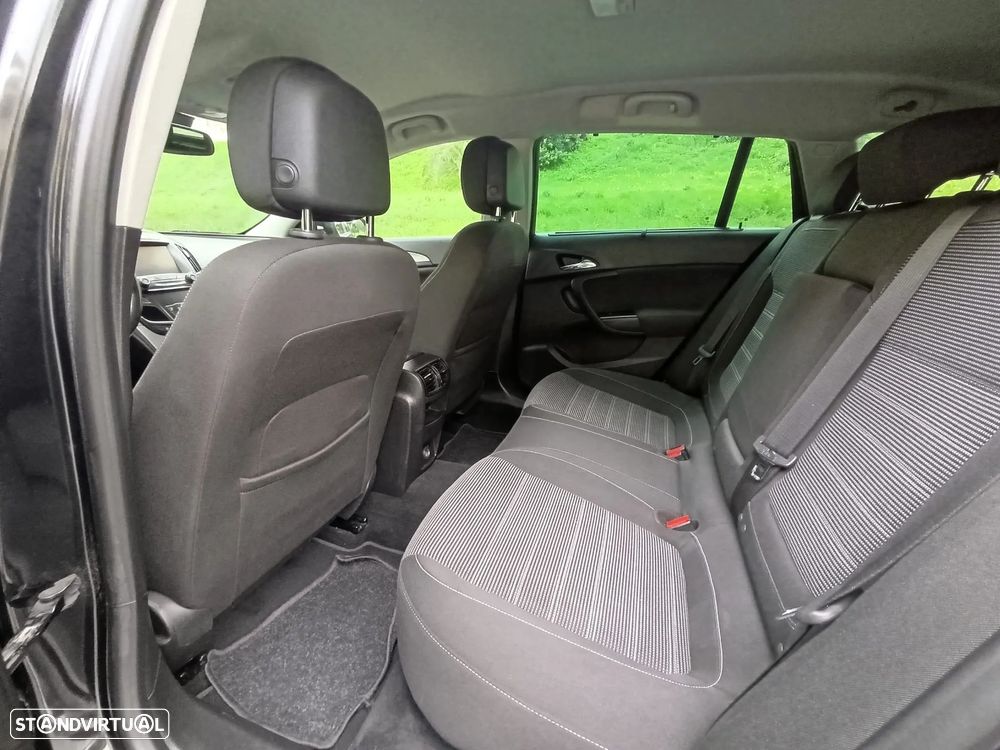 Opel Insignia Sports Tourer 2.0 CDTi Cosmo S/S J17 - 24