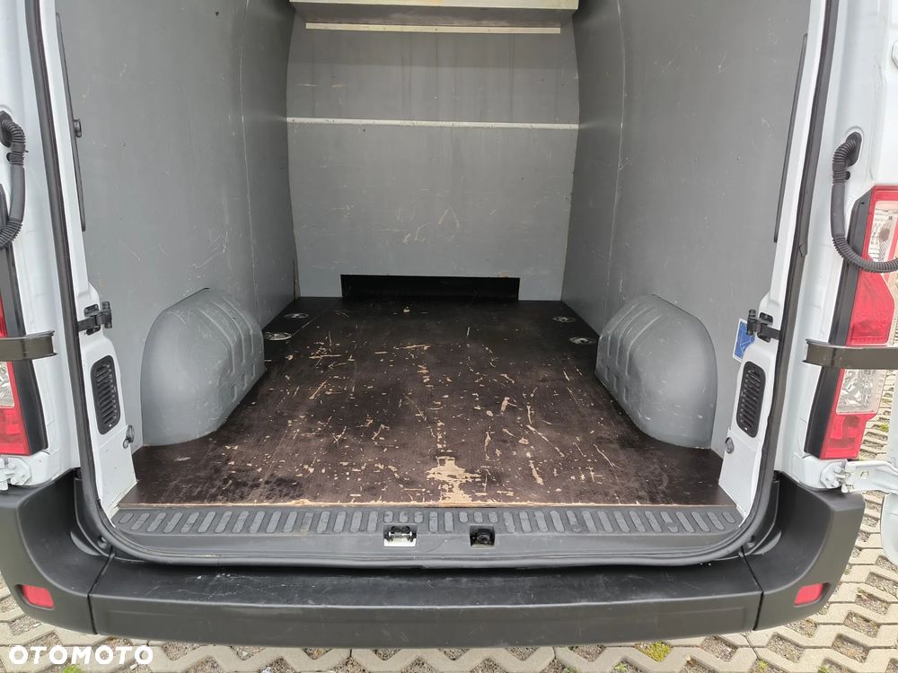 Renault Master - 33