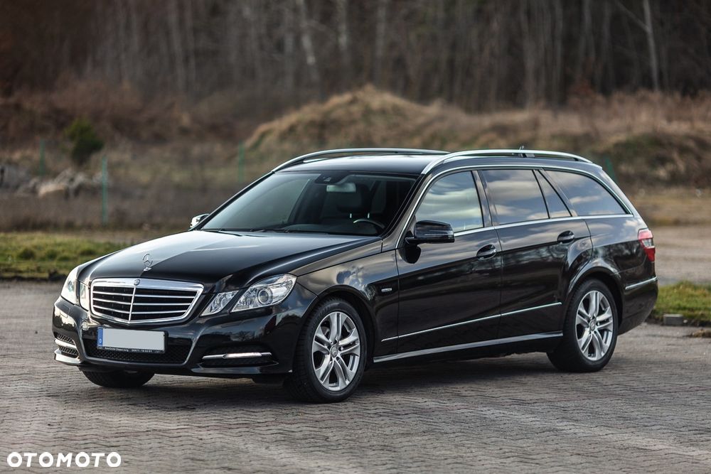Mercedes-Benz Klasa E 220 CDI DPF BlueEFFICIENCY 7G-TRONIC Avantgarde - 4