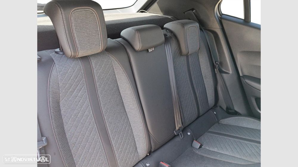 Peugeot 2008 1.2 Hybrid Allure e-DCS6 - 18