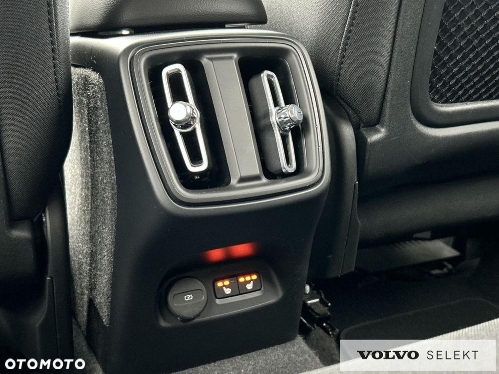 Volvo XC 40 - 26