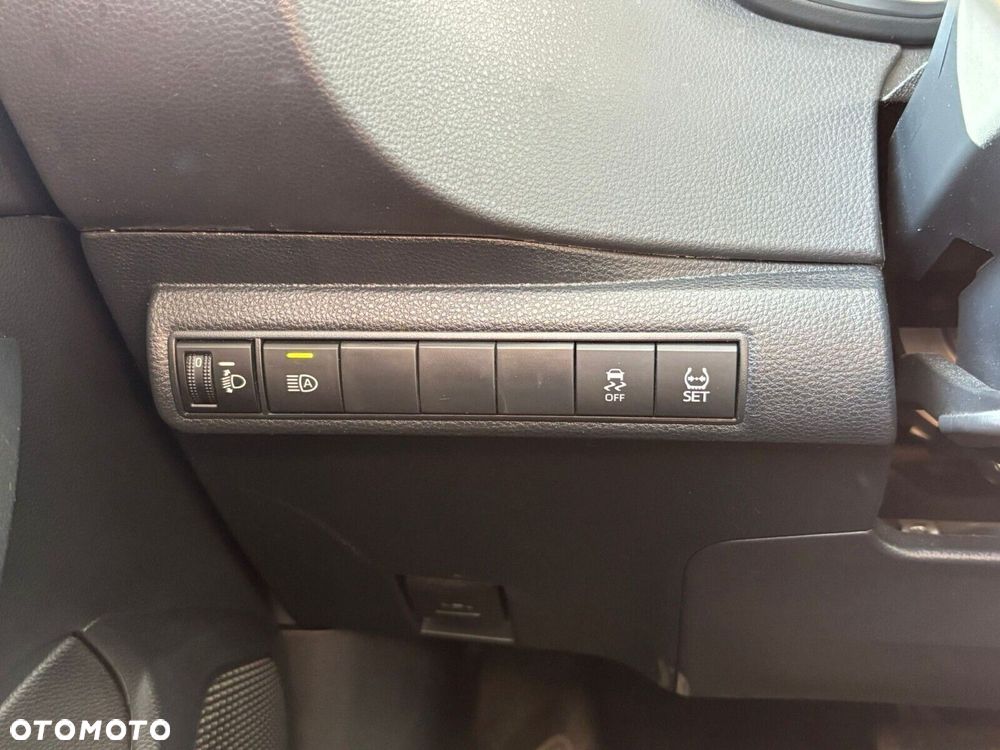 Toyota Corolla - 28